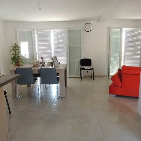 La Maison Du Port Hébergement de vacances *